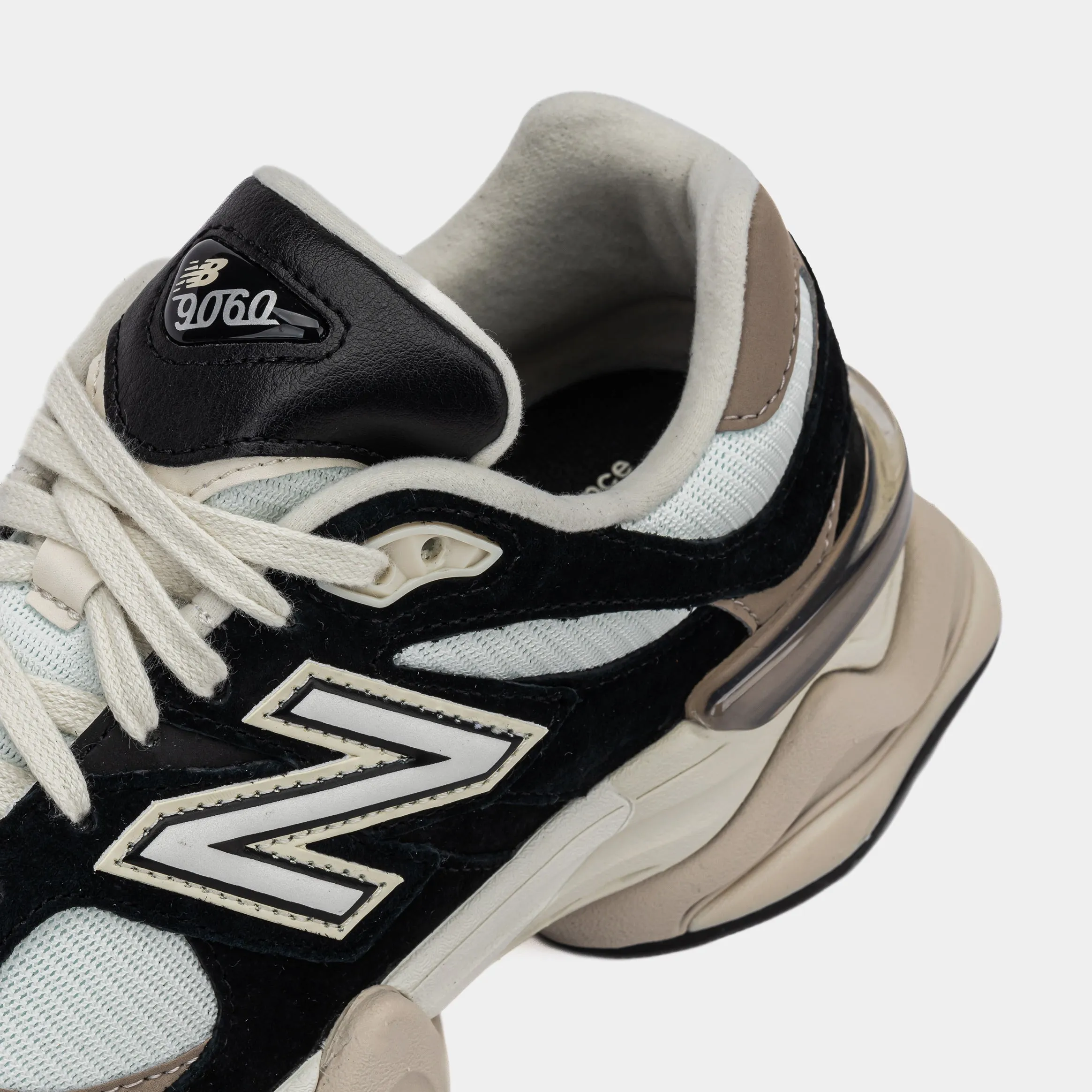 9060 Mens Running Shoes (Sea Salt/Bone)