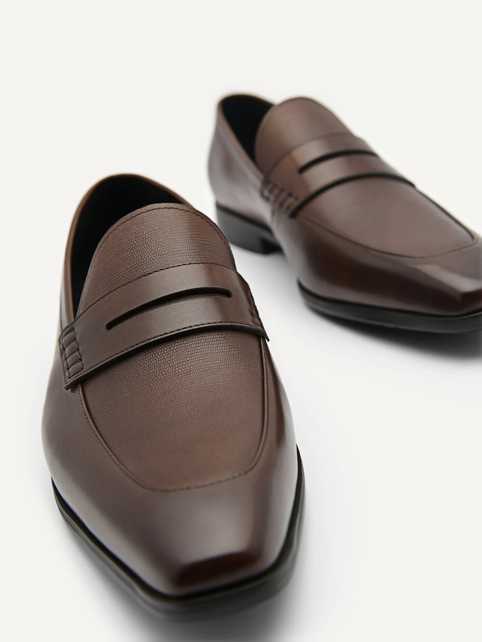 Altitude Lightweight Leather Penny Loafers