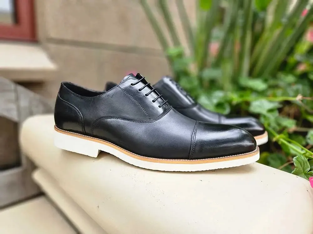 Cap Toe Oxford in Lightweight Sole