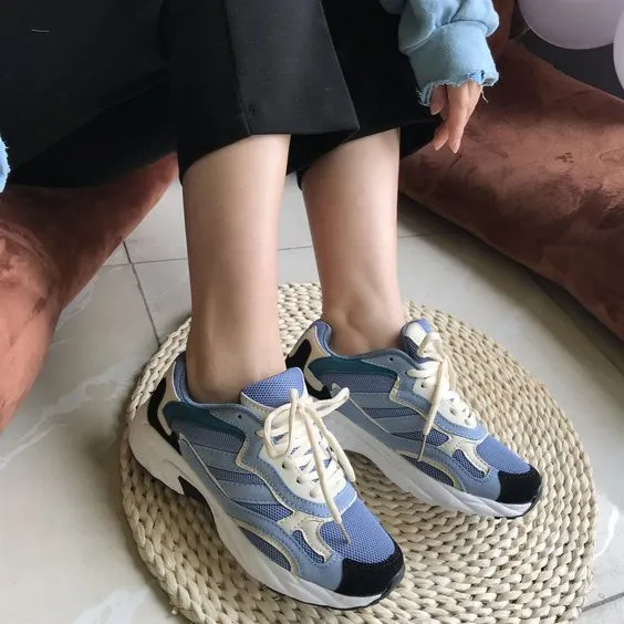 Trendy Lightweight Mesh Running Shoes
