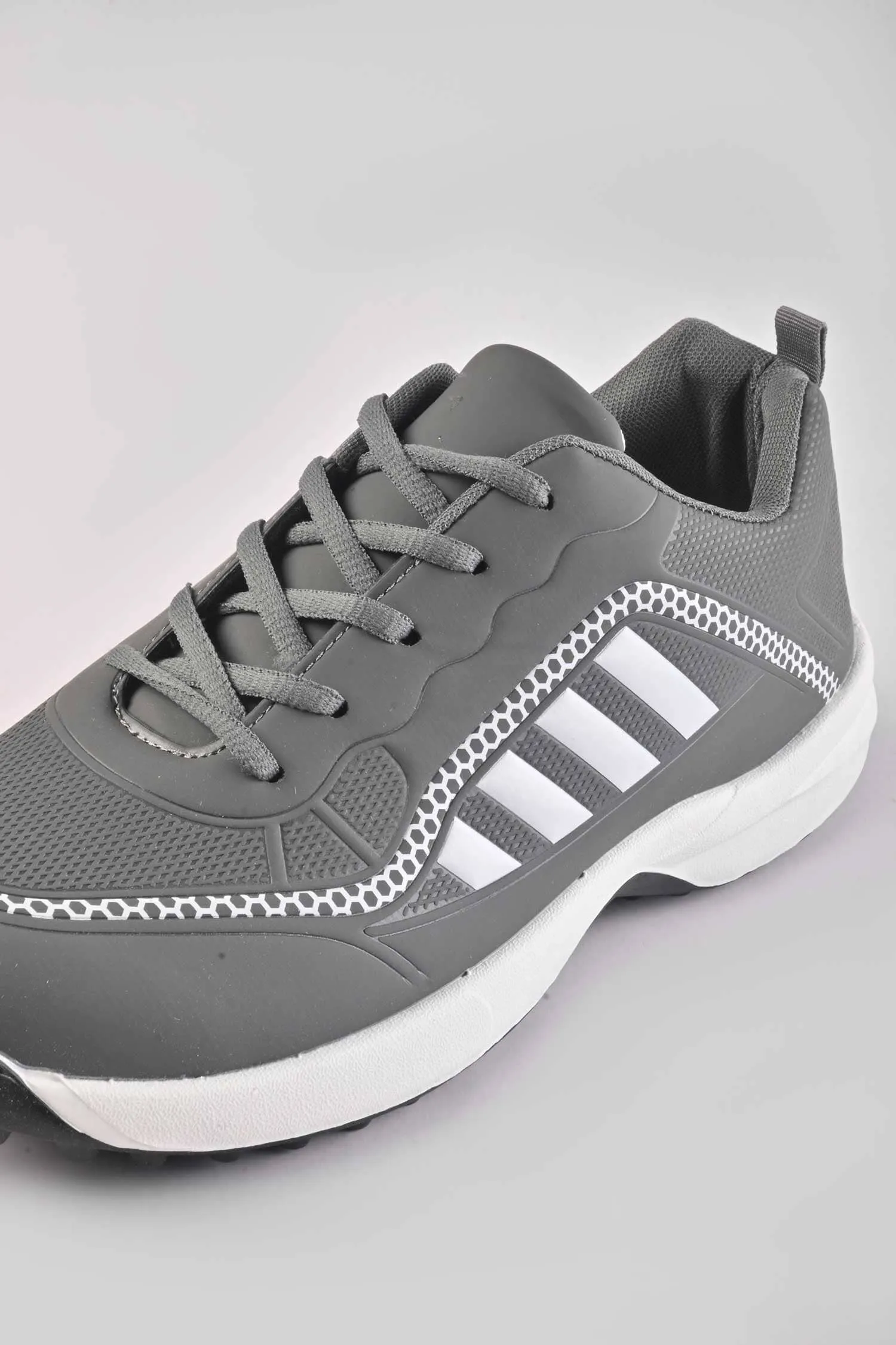 Walk Men's Benin Sports Gripper Shoes