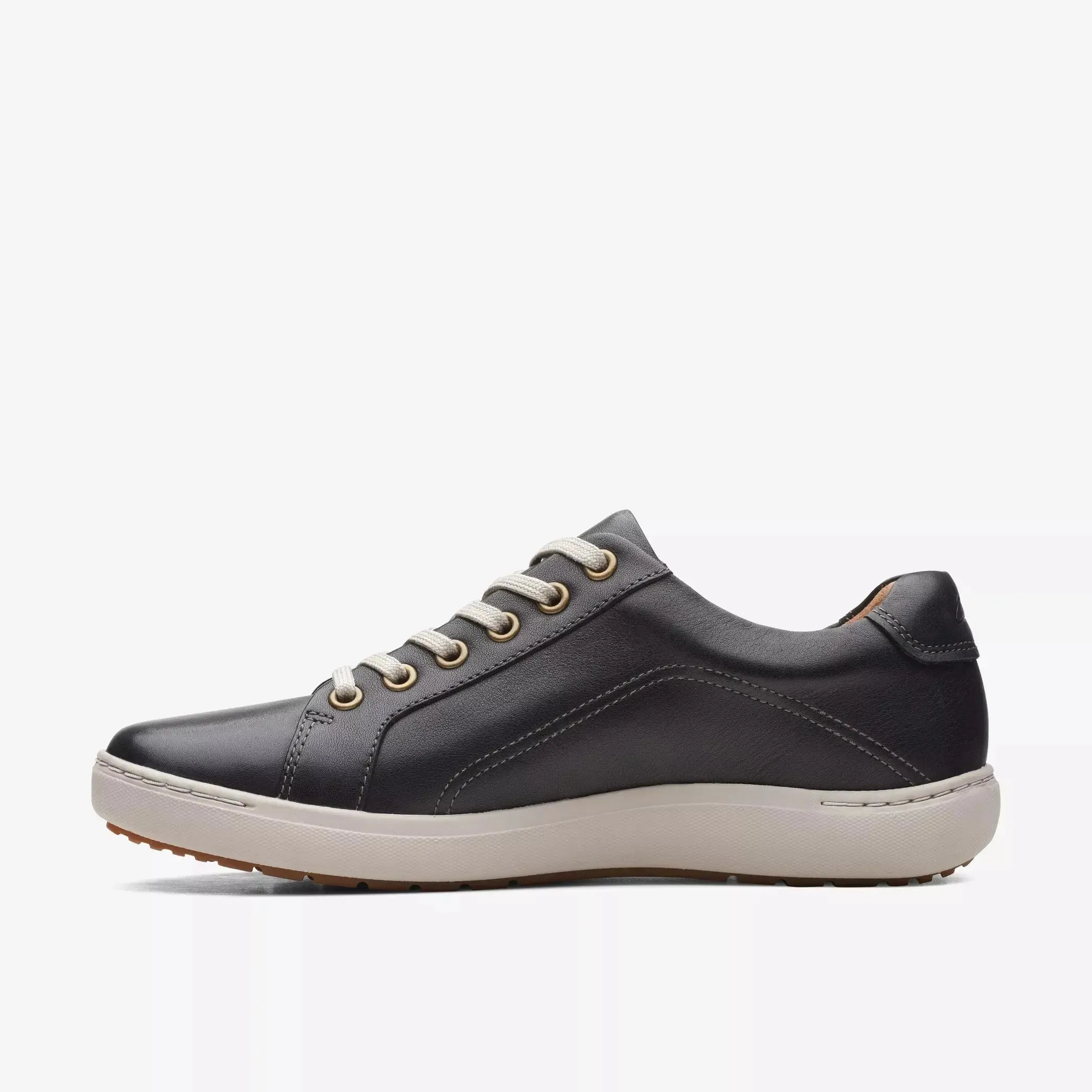 Women’s Clarks Nalle Lace – Lightweight Comfort & Modern Style